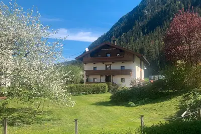 Image de Maison de vacances 'Durst 2' avec vue sur la montagne, jardin partagé et Wi-Fi