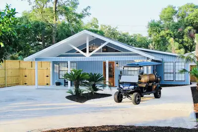 Image de The Flying Turtle - Coastal 3br Home w/ Golf Cart on St. Simons