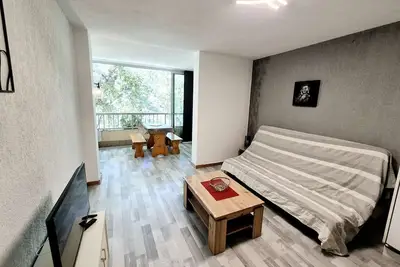 Image de Charmant studio, 4 couchages, lumineux, 500 m de la plage et des commerces. . .