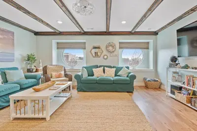 Image de Ocean-Themed Family Getaway in Downtown Rexburg | Sleeps 12 | Byu-Idaho Nearby