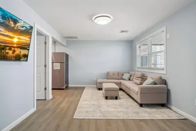 Image de 110 E 24th Ave, Unit C