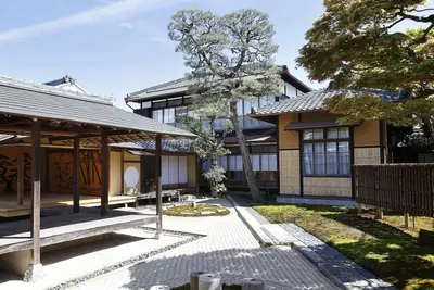 Image de A single lodge surrounded by ten cultural properties and a stone garden lit by light / Registered as a Tangible Cultural Property of Japan / Designed under the supervision of Shinsozai Research Institute / Sasayama, Tanba, Hyogo Prefecture