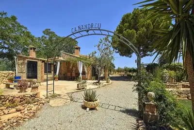 Image de Villa à Majorque avec Piscine et Montagnes