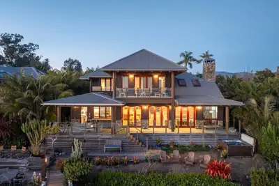 Image de Driftwood Club - Luxe Private Oceanfront Villa (Beach Access)