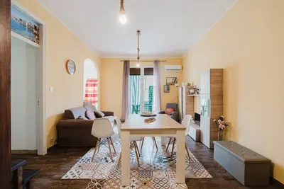 Image de Appartement 'L'eleganza Del Riccio' avec vue sur la mer, Wi-Fi et climatisation
