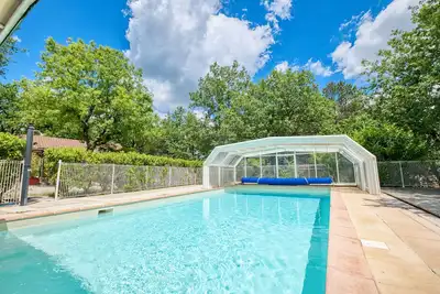 Image de Maison de vacances 'Rapiette' avec piscine partagée, terrasse privée et jardin privé