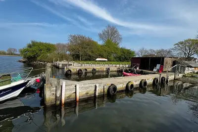 Image de Vacation apartment no. 2 with its own jetty/barge