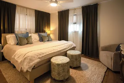 Image de This house is a 4 bedroom(s), 3 bathrooms, located in Central Point, Or.