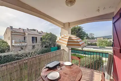 Image de Appartement lumineux près de la plage avec parking sécurisé à Saint-Cyr-sur-Mer