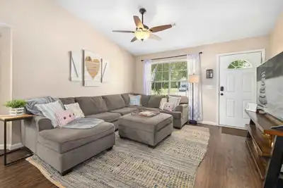 Image de Cozy Cottage-3 mi to UofA-4 mi to Dt