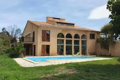 Image de Grande Villa atypique, pleine nature, entre mer et montagne, au pied du Canigou