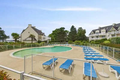 Image de Balcon vue mer et piscine pour 4 personnes