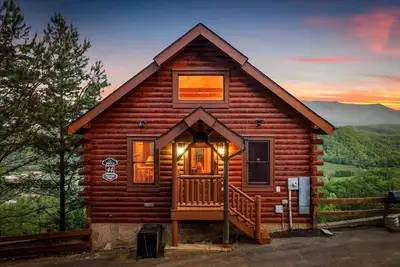 Image de Romantic Hot Tub Cabin w/ amazing views