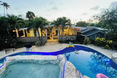 Image de Portlock Paradise Hale | Resort-Style Pool + Lanai