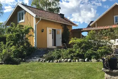 Image de Charming cottage on horse farm with lake and sauna