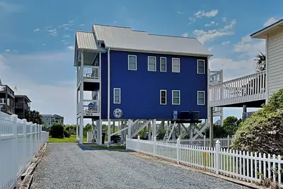Image de Otter Oasis | Pet-Friendly, Water Views