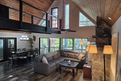 Image de Withlacoochee Riverside Retreat near Rainbow & Crystal Rivers sleeps 16 5br 4ba