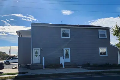 Image de Modern Coastal Vibes – Elegant Beach Retreat in Ventnor City