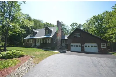 Image de Cape home with Beach access in Dockham Shore Estates