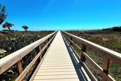 Image de Ground-Floor Island Escape at Coquina Beach – Now Booking for 2025!