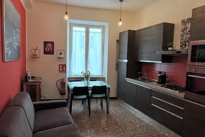 Rosa Homes The Red - 2 chambres, centre historique, Aquarium, Wi-fi rapide