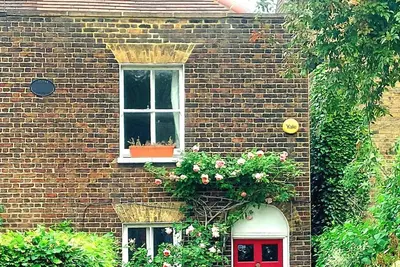 Image de Lovely 2 Bedroom Cottage in Highgate Village, London