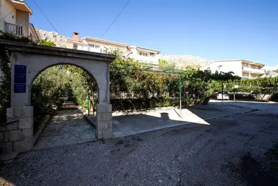 Image de Apartman Villa Josipa - Duće: 50 M od Plaze