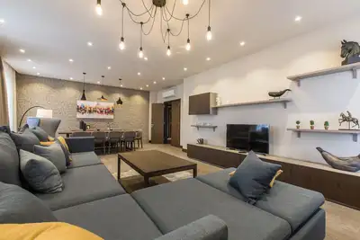 Image de Luxury Downtown Hotel Apartment - 3 Bedrooms