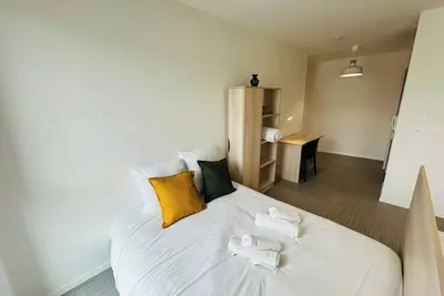 Image de We Live In R - Suite 403