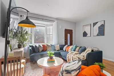 Image de New! 3Bed 3Full Bath/Sleeps 12/15 Mins to Nyc/Near Path train, buses and Parks