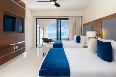 Image de Elite Studio Ocean View at Villa La Valencia, Beach Resort. Summer Special!