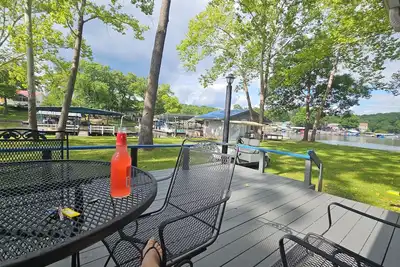 Image de Cozy, quiet, and Lakefront Cottage in phenomenal Gravois Mills with Ac, WiFi