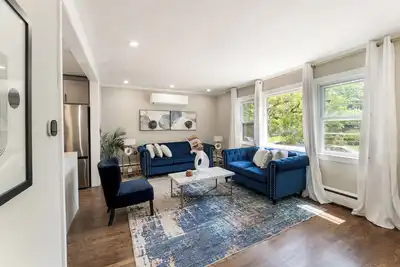 Charming, Modern 3br  Maplewood Home