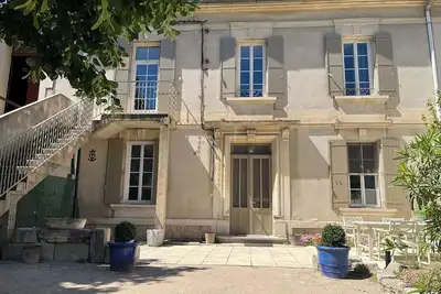 Image de Maison dans le village, proche Avignon