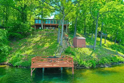 Image de Green Bass Getaway! Private Dock - Sleeps 16+ - Martini Deck