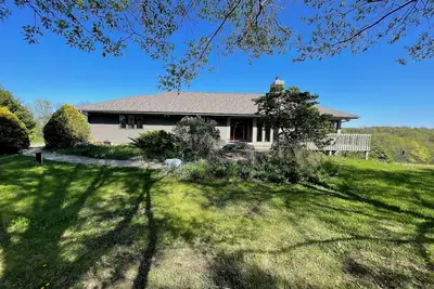 Image de Spacious 5-bedroom 80 acres family farm retreat with Ac, WiFi in rural Verona