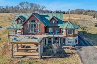 Great Lake Escape - Sleeps 6 - Dog Friendly
