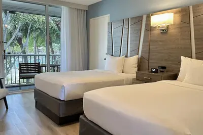 Image de Perfect St. Pete's Stay - Exclusive Cabanas, Coastal Dining & Attractions Nearby
