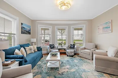 Image de 3br Oceanview Townhouse on Boulevard I Walk to downtown l Sleeps 8