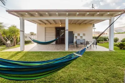 Image de Maison avec jardin près de la mer (Il Patio sul Mare)