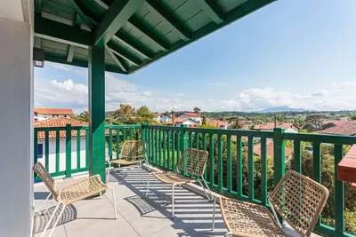 Image de Bel appartement avec terrasse vue rhune, parking et proche des plages de Bidart