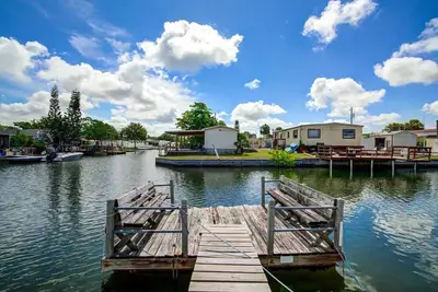 Image de Waterfront 4br w/ Dock & Views