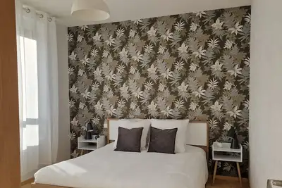Appartement Balneo lumineux proche gare 2 chambres