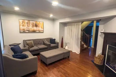 Image de Ideal Stay for Relocators - Central & Convenient