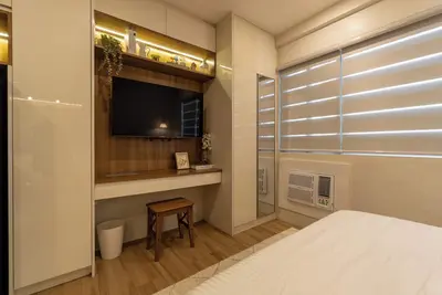 Image de 1br in Morgan Suites McKinley Hill - Free pool use