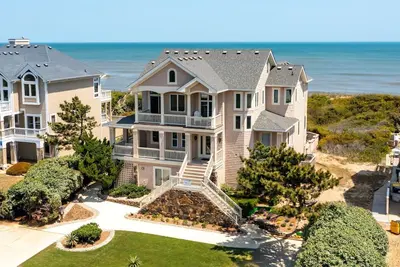 Oceanfront, Priv Pool, Priv beach access, Rec Rm, Pi255, Dolphina