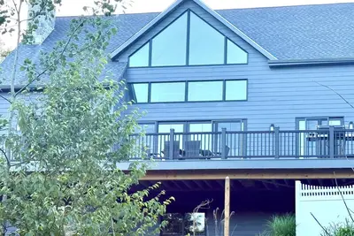 Image de New! “Pocono Grand Chalet”at Big Boulder! Ski, Lake, Beach, Pool, Hot tub. . ,