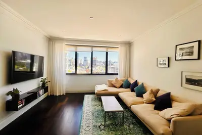 Image de Stylish, spacious apartment with big city views. Perfect for longer stays!