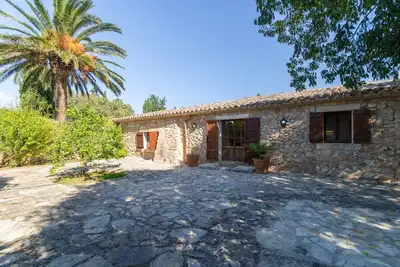Image de Charmante maison de campagne à Buger