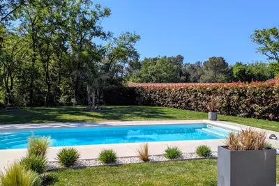 Image de Villa spacieuse avec piscine, jardin, 4 chambres